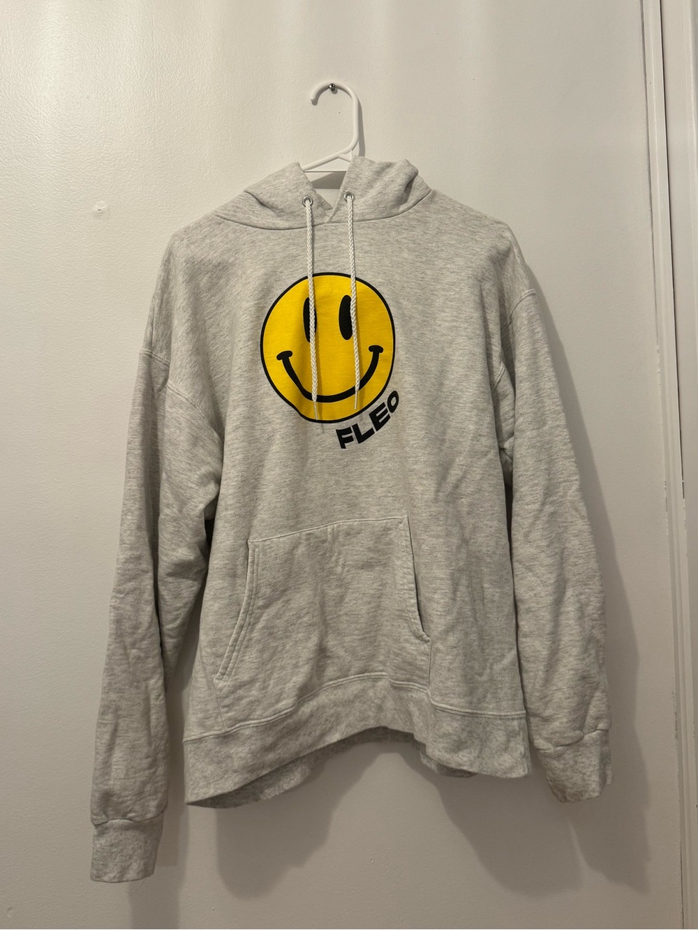 FLEO sweatshirt